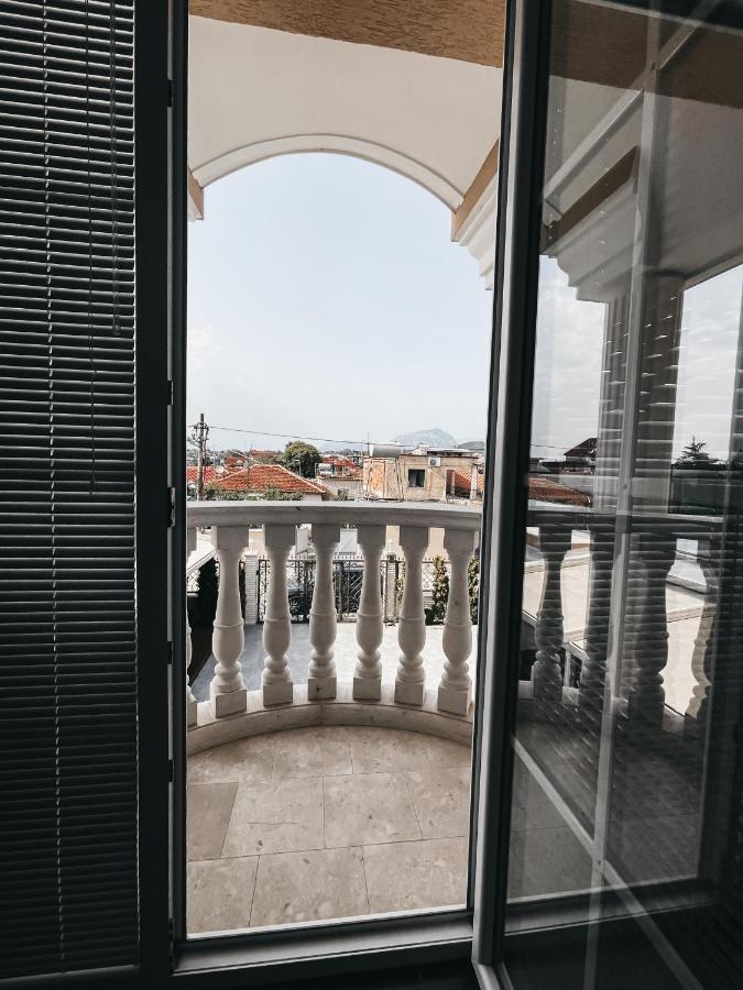 Amansar Boutique Hotel Тирана Екстер'єр фото